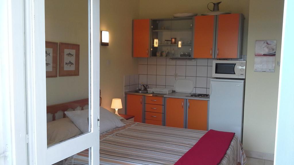 Apartments Anini Dvori Promajna Exterior foto